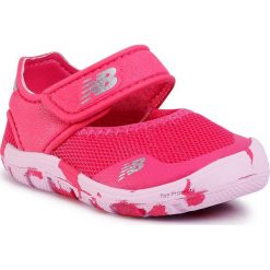 Półbuty NEW BALANCE - IO208MG2 Różowy. Różowe sandały dziewczęce New Balance, ze skóry ekologicznej, bez zapięcia. Za 129,00 zł.