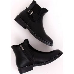 Sztyblety damskie czarne HFN-2279 Black. Czarne botki damskie ButyModne, ze skóry ekologicznej, klasyczne, bez obcasa, bez zapięcia. W wyprzedaży za 119,00 zł.