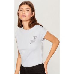 T-shirty damskie: Bawełniana koszulka z nadrukiem - Niebieski