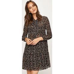 Haily's - Sukienka. Czarne sukienki damskie Haily's, na co dzień, s, bez wzorów, z elastanu, casualowe, bez kołnierzyka, z długim rękawem, długie, mini, rozkloszowane. Za 129,90 zł.