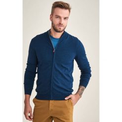 Sweter w kolorze niebieskim. Niebieskie swetry męskie TATUUM, m, bez wzorów, ze stójką, bez kaptura. W wyprzedaży za 159,95 zł.