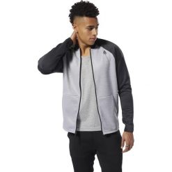 MĘSKA KURTKA REEBOK OST TRACER (L). Kurtki męskie Reebok, m, bez wzorów, z poliesteru, bez kaptura. W wyprzedaży za 219,99 zł.