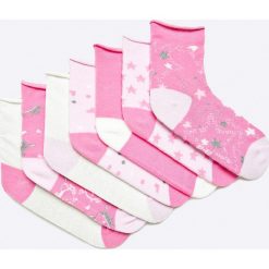 Blukids - Skarpetki dziecięce (7-Pack). Różowe skarpetki dziewczęce Blukids, bez wzorów, z elastanu. W wyprzedaży za 24,90 zł.