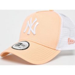 New Era - Czapka. Białe czapki damskie New Era, bez wzorów, z bawełny. W wyprzedaży za 99,90 zł.
