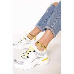 Biało-Żółte Sneakersy Whitfall. Białe sneakersy damskie Born2be. W wyprzedaży za 64,99 zł.