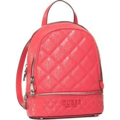Plecak GUESS - Queenie (SY) HWSY76 66320 COR. Różowe plecaki damskie Guess, z aplikacjami, ze skóry ekologicznej, eleganckie. W wyprzedaży za 439,00 zł.