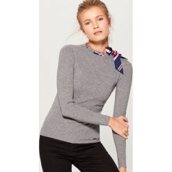 Sweter z kokardą - Szary. Szare swetry klasyczne damskie Mohito, l, z kokardą. Za 89,99 zł.