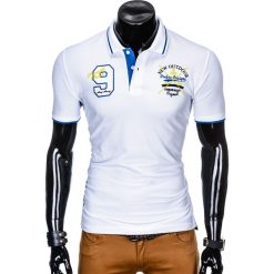 KOSZULKA MĘSKA POLO Z NADRUKIEM S908 - BIAŁA. Białe koszulki polo Ombre Clothing, m, z nadrukiem. Za 59,00 zł.