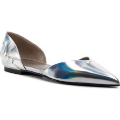 Półbuty VERSACE COLLECTION - LSD581C LLIFC L125 Argento/Tacco Bianco. Szare półbuty damskie marki Versace Collection, bez wzorów, ze skóry, bez obcasa, na obcasie, bez zapięcia. Za 1769,00 zł.