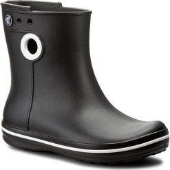 Kalosze CROCS - Jaunt Shorty Boot W 15769 Black. Czarne kalosze damskie Crocs, bez wzorów, z tworzywa sztucznego, bez obcasa. Za 169,00 zł.