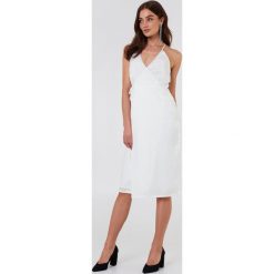 Sukienki hiszpanki: Rut&Circle Kopertowa sukienka Haley – White