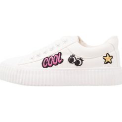 Trampki damskie slip on: Coolway Tenisówki i Trampki white