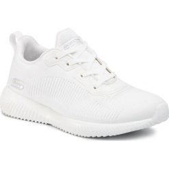 Buty SKECHERS - BOBS 32504 WHT White. Białe buty sportowe damskie Skechers, z materiału, sportowe, na fitness i siłownię. Za 229,99 zł.