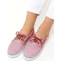 Czerwone Tenisówki Cold Water. Czerwone trampki i tenisówki damskie Born2be, bez wzorów, z bawełny, na sznurówki. Za 49,99 zł.