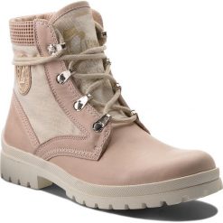 Trapery PANAMA JACK - Route Boot Pretty B2 Napa Grass Salmon. Różowe trapery damskie marki Panama Jack, ze skóry, bez obcasa, bez zapięcia. W wyprzedaży za 469,00 zł.
