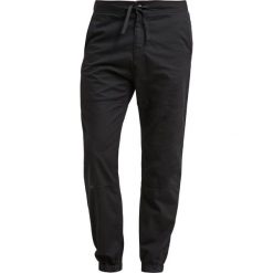 Chinosy męskie: Carhartt WIP MARSHALL COLUMBIA Spodnie materiałowe black rinsed