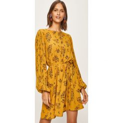 Only - Sukienka. Niebieskie sukienki damskie ONLY, na co dzień, w kwiaty, z elastanu, casualowe, z okrągłym kołnierzem, z długim rękawem, długie, mini, proste. W wyprzedaży za 99,90 zł.