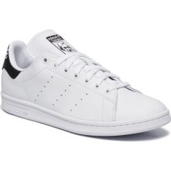Buty adidas - Stan Smith EE5818 Ftwwht/Cblack/Ftwwht. Białe półbuty męskie Adidas, na co dzień, bez wzorów, ze skóry ekologicznej, bez zapięcia. Za 399,00 zł.