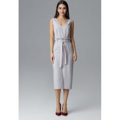 Szara Dopasowana Midi Sukienka Wizytowa za Kolano. Szare sukienki damskie Molly.pl, na randkę, s, bez wzorów, eleganckie, z falbankami, z długim rękawem, długie, midi, dopasowane. Za 218,90 zł.