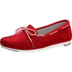 Skórzane mokasyny damskie FILIPPO DP1403 RED. Czerwone mokasyny damskie FILIPPO, klasyczne, na obcasie. W wyprzedaży za 129,00 zł.