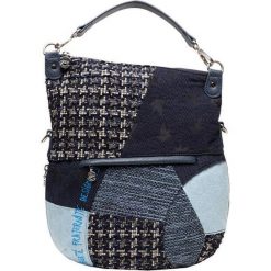 Desigual Bols Liberté Patch Folded Navy 19WAXAB2 5000. Niebieskie torebki klasyczne damskie Desigual, bez wzorów, bez dodatków. Za 319,00 zł.