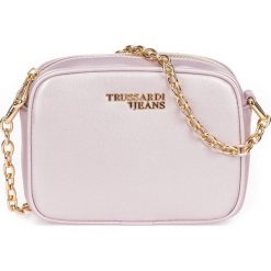 Trussardi Jeans torebka crossbody jasnoróżowa 75B00783-9Y099999. Różowe torebki klasyczne damskie Trussardi Jeans, bez wzorów, z jeansu, małe, bez dodatków. Za 399,00 zł.