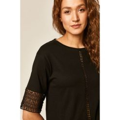 Medicine - T-shirt Nature Neutral. Białe bluzki damskie MEDICINE, s, bez wzorów, z bawełny, z okrągłym kołnierzem. W wyprzedaży za 49,90 zł.
