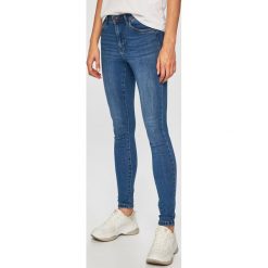 Vero Moda - Jeansy Tanya. Niebieskie jeansy damskie Vero Moda, s. Za 129,90 zł.