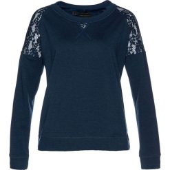 Bluza z koronką bonprix ciemnoniebieski. Niebieskie bluzy damskie bonprix, z aplikacjami, z dżerseju. Za 89,99 zł.