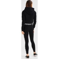 Bluzy damskie: Superdry GRAPHIC HEM HOOD Bluza z kapturem black