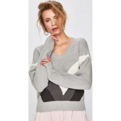 Vero Moda - Sweter. Szare swetry klasyczne damskie marki Vero Moda, s, z bawełny. Za 149,90 zł.
