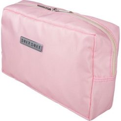 SuitSuit kosmetyczka podróżna Pink Dust. Różowe kosmetyczki męskie Suitsuit, bez wzorów. Za 95,00 zł.