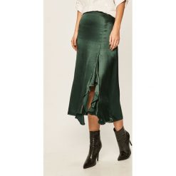 Answear - Spódnica. Zielone spódniczki damskie ANSWEAR, s, bez wzorów, z wiskozy, midi, rozkloszowane. W wyprzedaży za 89,90 zł.