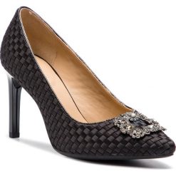 Szpilki GEOX - D Faviola A D828UA 000ZI C9999 Black. Czarne półbuty damskie Geox, z aplikacjami, ze skóry ekologicznej, eleganckie, bez obcasa, na obcasie, bez zapięcia. W wyprzedaży za 299,00 zł.
