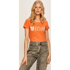 Mustang - T-shirt. Topy damskie Mustang, s, z nadrukiem, z bawełny, casualowe, z okrągłym kołnierzem. W wyprzedaży za 59,90 zł.