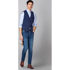 Jeansy Manhattan. Niebieskie jeansy męskie LANCERTO, s, z haftami, vintage, długie. W wyprzedaży za 299,90 zł.
