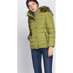 Zielona Kurtka Go Slowly. Zielone kurtki damskie Born2be, na zimę, xl, bez wzorów, z kapturem. Za 194,99 zł.