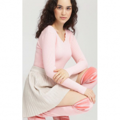 Różowy Sweter Live Out. Czerwone swetry klasyczne damskie other, uniwersalny. Za 39,99 zł.