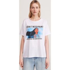 T-shirt Pocahontas - Biały. Białe t-shirty damskie Reserved, s, bez wzorów, bez kołnierzyka. Za 39,99 zł.