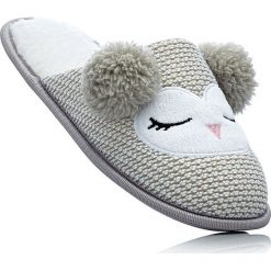 Kapcie "Sowa" bonprix biały. Białe klapki damskie bonprix. Za 19,99 zł.