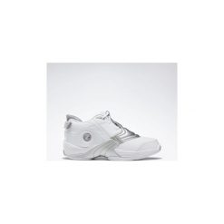 Buty Reebok Classic Buty Answer V. Białe trampki i tenisówki damskie Reebok Classic, bez wzorów, bez zapięcia. Za 599,00 zł.