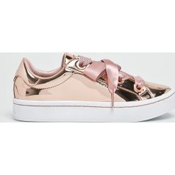 Skechers - Buty. Buty sportowe damskie Skechers. W wyprzedaży za 239,90 zł.