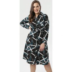 Czarna Sukienka Peterson. Czarne sukienki damskie Born2be, xl, bez wzorów, eleganckie, z wykładanym kołnierzem, bez rękawów, długie, midi, rozkloszowane. Za 79,99 zł.