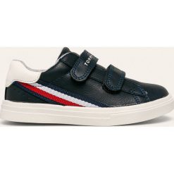 Tommy Hilfiger - Buty dziecięce. Niebieskie trampki chłopięce TOMMY HILFIGER, bez wzorów, z materiału, sportowe, bez zapięcia. W wyprzedaży za 179,90 zł.
