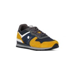 Buty Ambitious AMBITIUS GIALLO ALLACCIATA. Żółte trampki męskie Ambitious, bez wzorów, bez zapięcia. Za 480,51 zł.