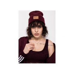 BORDOWA BEANIE. Czarne czapki damskie Rest_factory, na zimę, z aplikacjami. Za 69,00 zł.
