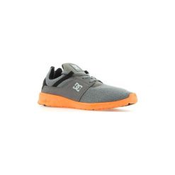 Buty DC Shoes DC Mens Heathrow SE M ADYS700073-GRA. Szare trampki męskie marki DC Shoes, bez wzorów, bez zapięcia. Za 244,30 zł.