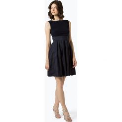 Swing - Sukienka damska, niebieski. Niebieskie sukienki damskie Swing, bez wzorów, bez kołnierzyka, bez rękawów. Za 599,95 zł.