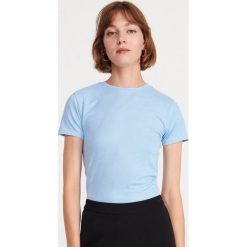 T-shirt z prążkowanej dzianiny - Niebieski. Niebieskie t-shirty damskie Reserved, s, bez wzorów, z dzianiny, bez kołnierzyka. Za 59,99 zł.