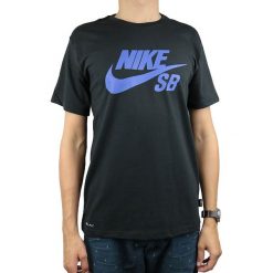 Nike SB Logo Tee 821946-019. Czarne t-shirty męskie Nike, m, z bawełny. W wyprzedaży za 99,99 zł.